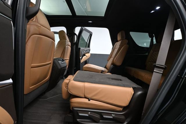 Used 2023 Cadillac Escalade Sport w/ Touring Package AWD/4WD image 46