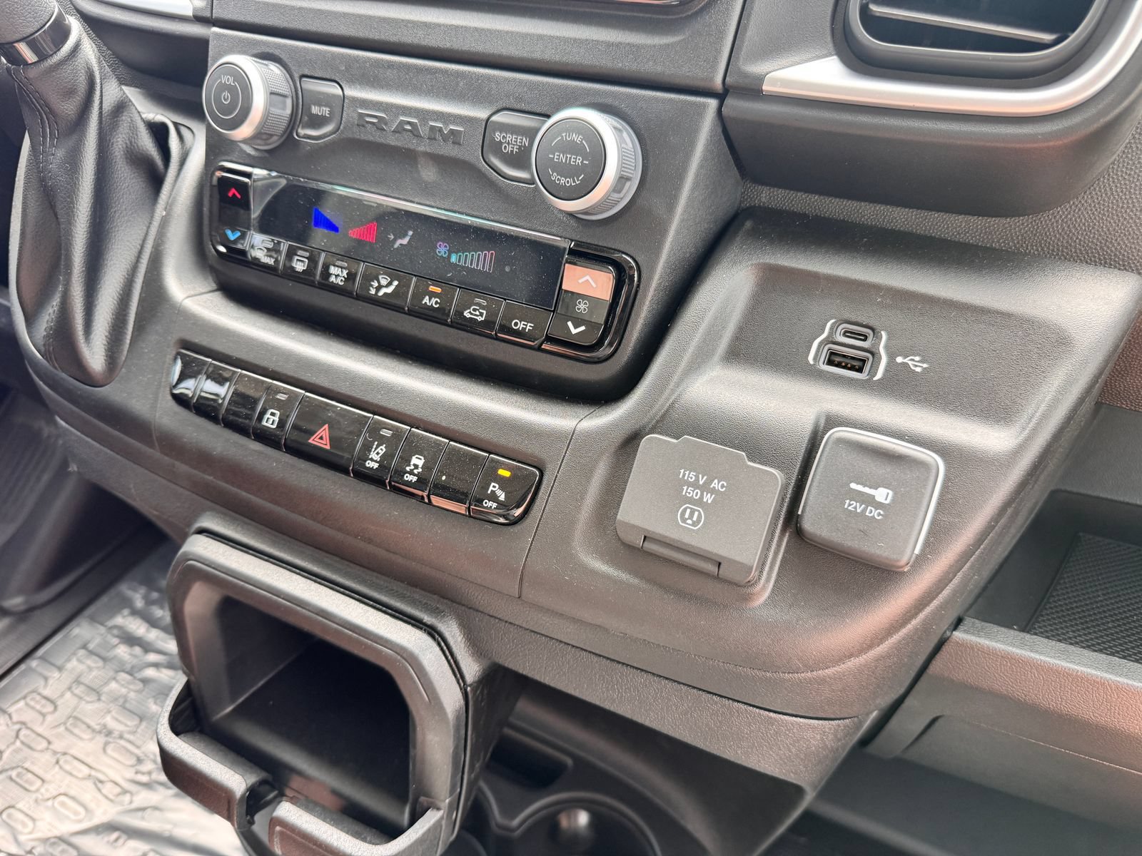 New 2026 RAM ProMaster 1500 w/ Quick Order Package 22G SLT FWD image 21
