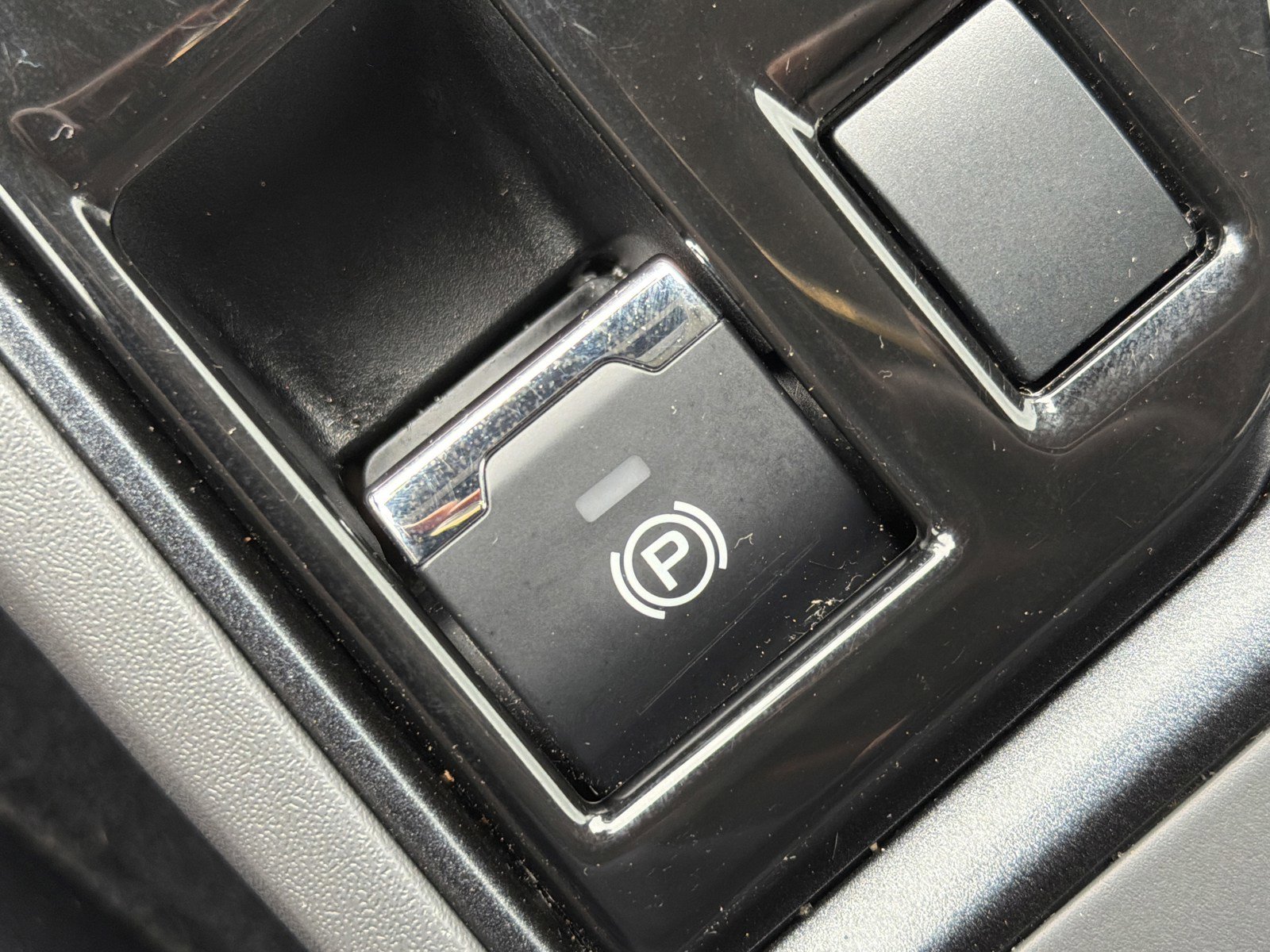 Certified 2025 Subaru Crosstrek 2.5i Limited w/ Crosstrek Mirror Package image 29