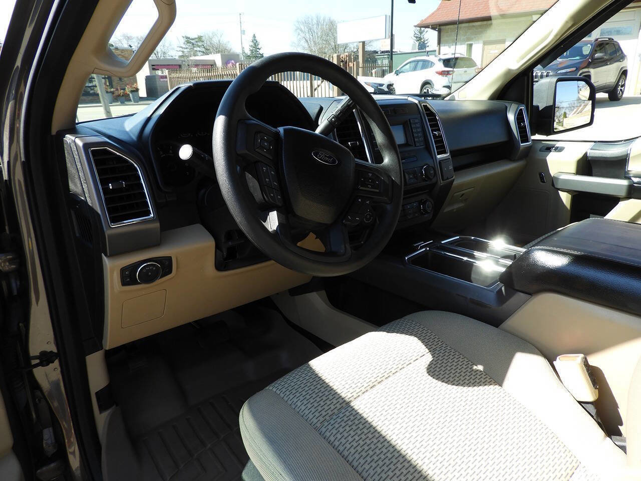 Used 2016 Ford F150 XLT w/ Trailer Tow Package image 17