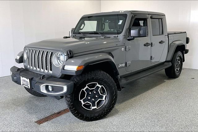 Used 2022 Jeep Gladiator Overland w/ LED Lighting Group AWD/4WD image 3
