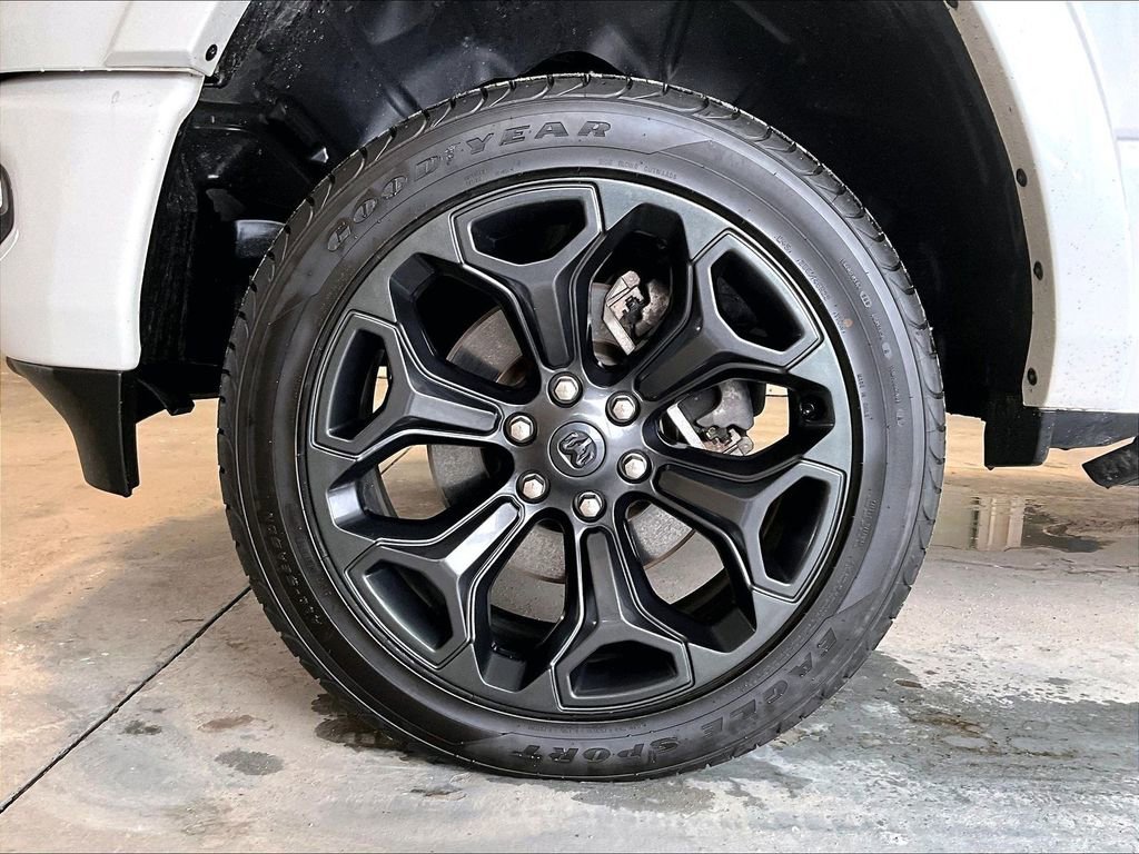 Used 2023 RAM 1500 Limited w/ Night Edition image 7