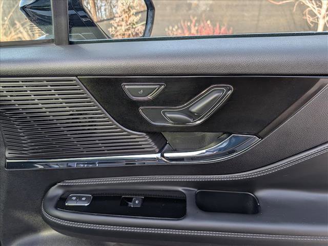 Certified 2022 Lincoln Corsair AWD w/ Premium Package image 16