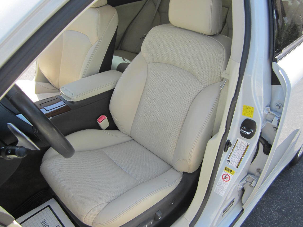 Used 2011 Lexus IS 250 w/ Premium Pkg Value Edition RWD image 23