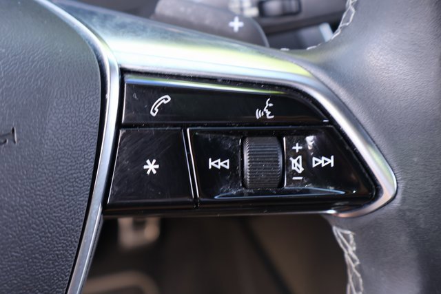 Used 2022 Audi A6 Premium Plus w/ Premium Plus Package image 20