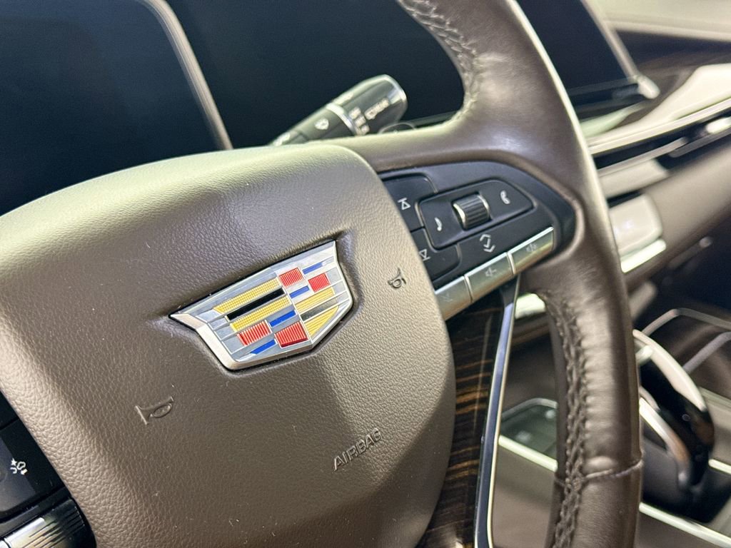 Used 2021 Cadillac Escalade ESV Premium Luxury image 19