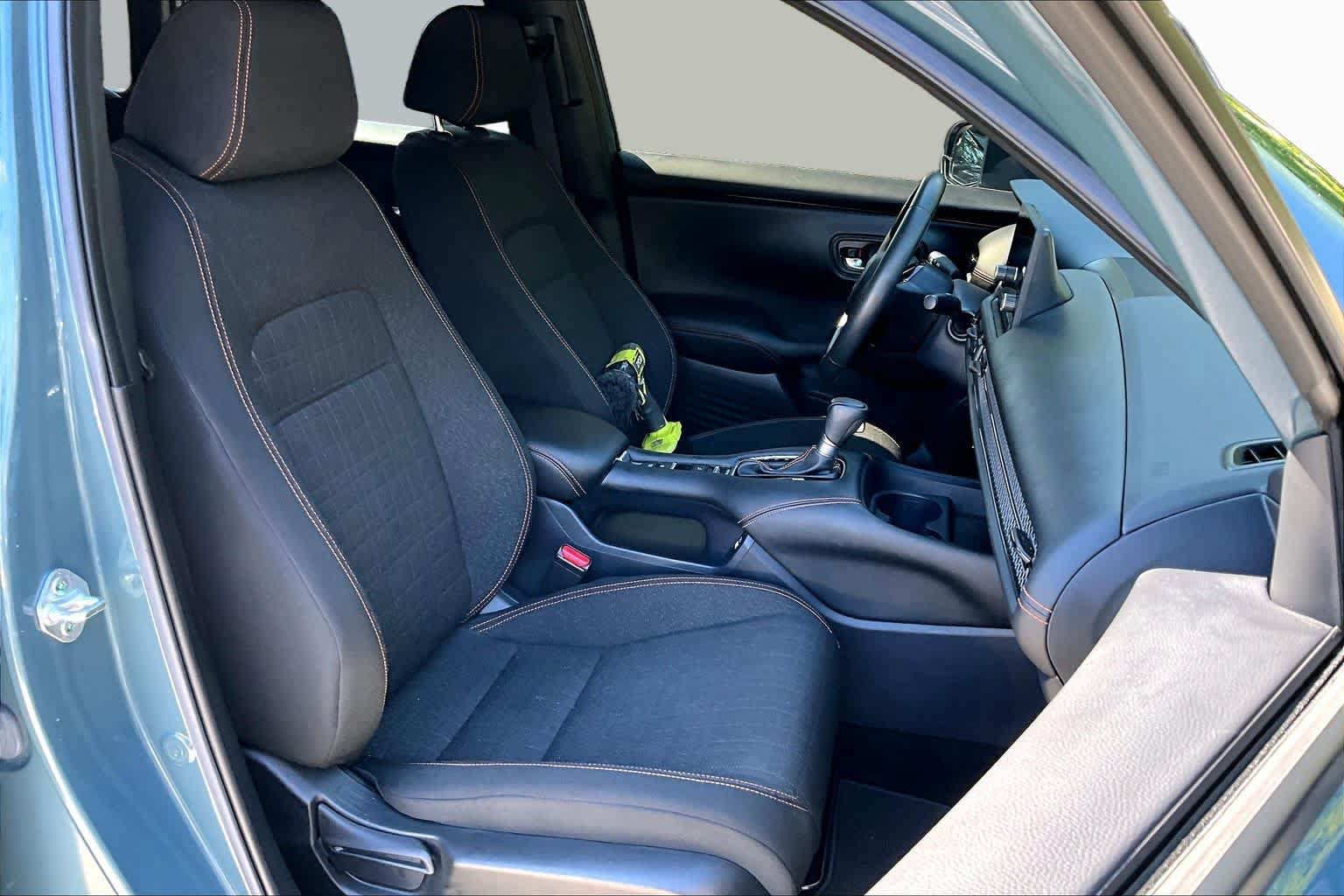 Used 2023 Honda HR-V Sport image 9