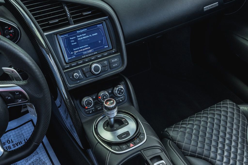 Used 2015 Audi R8 V10 image 20