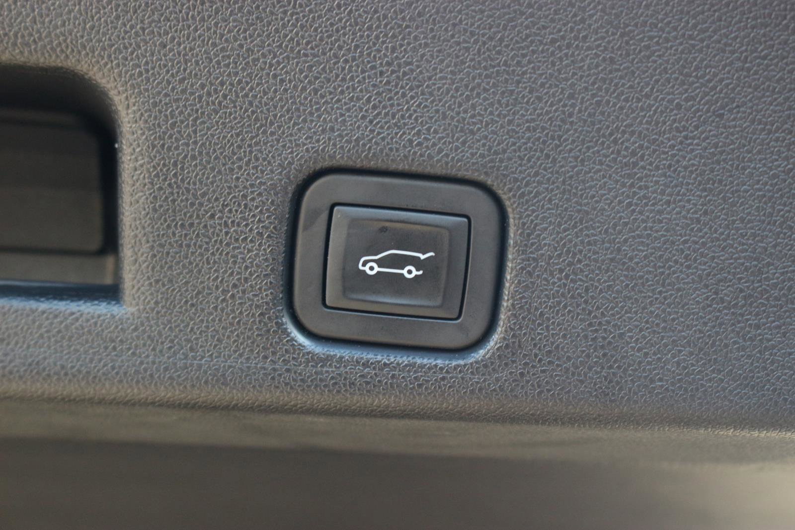 Used 2024 Chevrolet Traverse RS w/ LPO, Floor Liner Package image 12