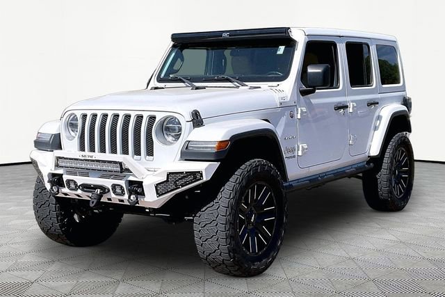 Used 2018 Jeep Wrangler Unlimited Sahara w/ Cold Weather Group image 3