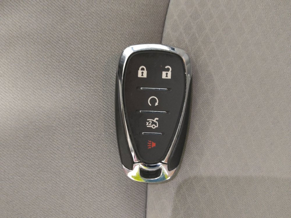 Used 2021 Chevrolet Malibu LT FWD image 32