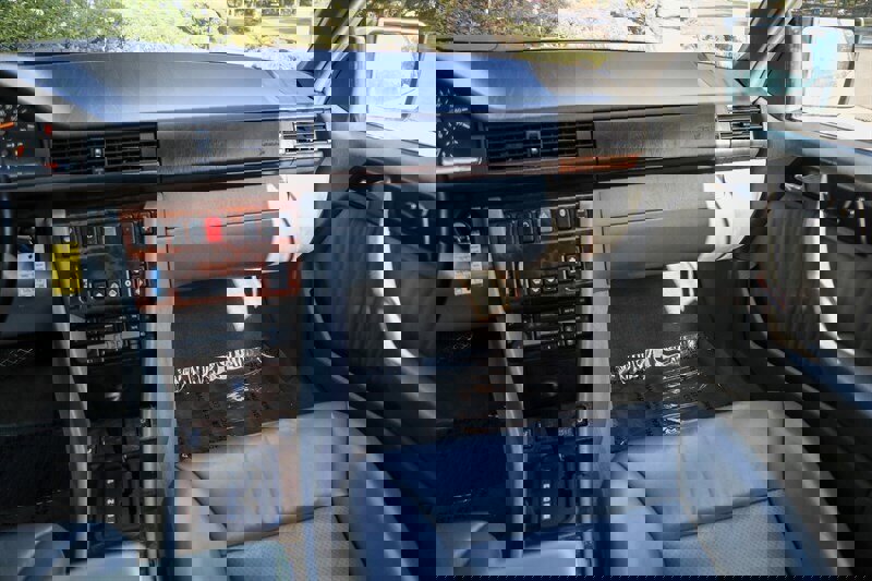 Used 1995 Mercedes-Benz E 320 Convertible image 65