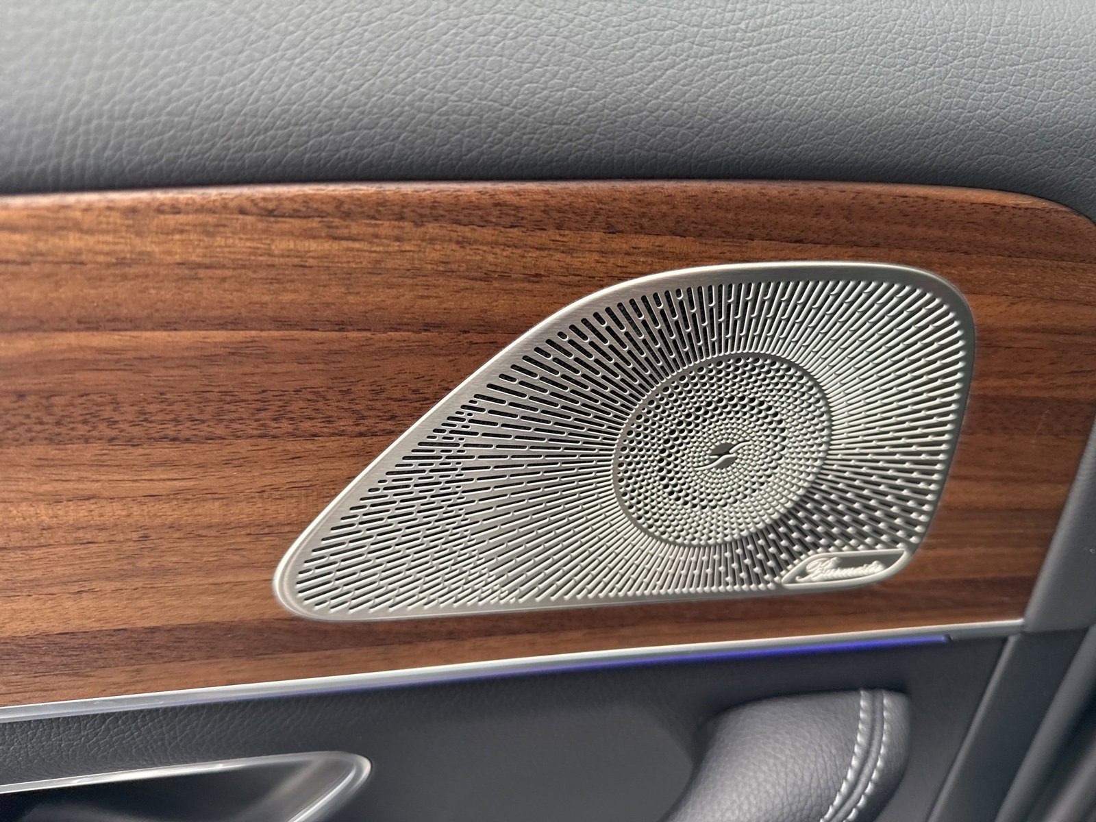 Certified 2025 Mercedes-Benz GLE 350 4MATIC image 8