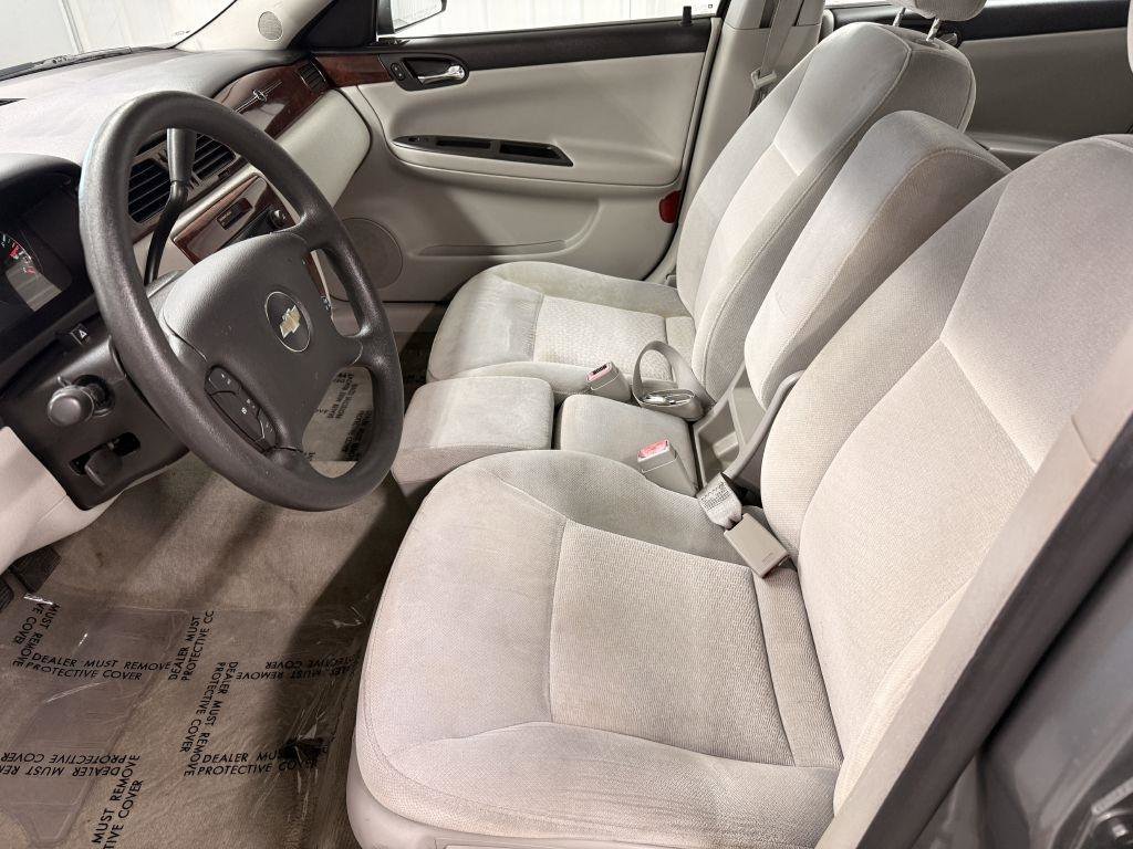 Used 2008 Chevrolet Impala LT FWD image 18
