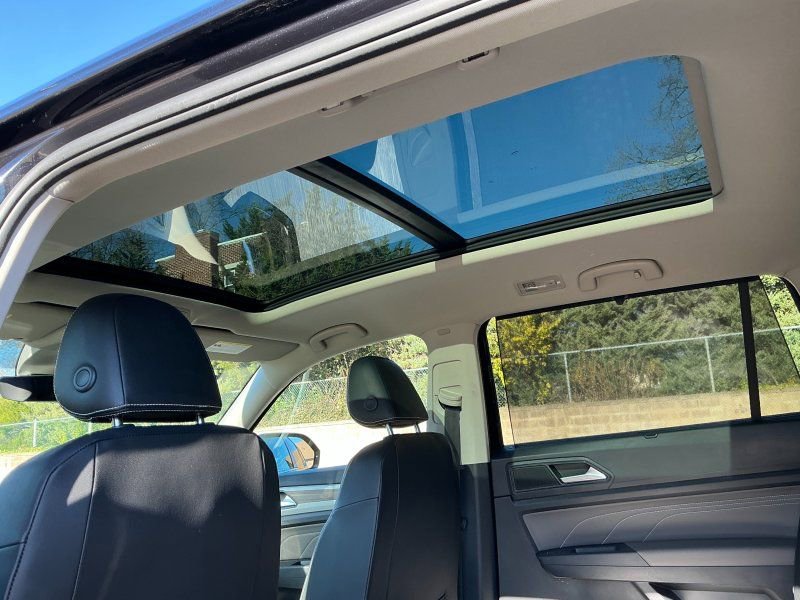 Used 2021 Volkswagen Atlas SEL image 9