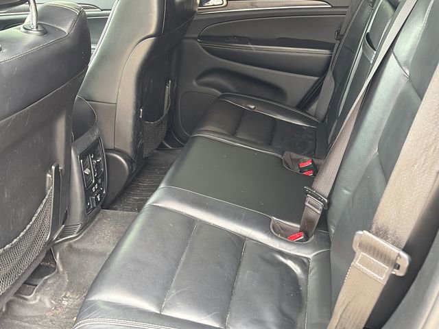 Used 2017 Jeep Grand Cherokee Limited AWD/4WD image 9