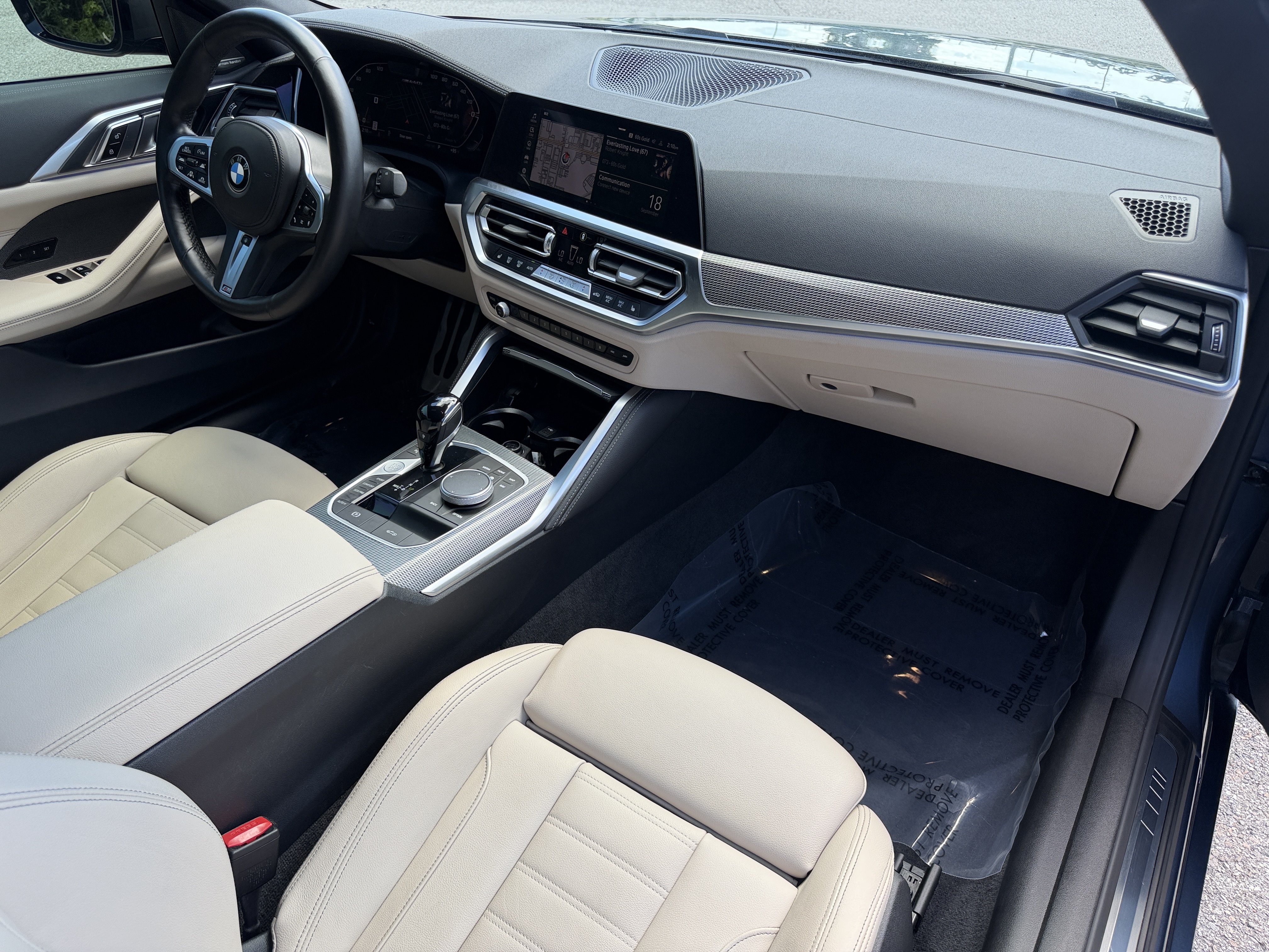 Used 2022 BMW M440i Convertible RWD image 15