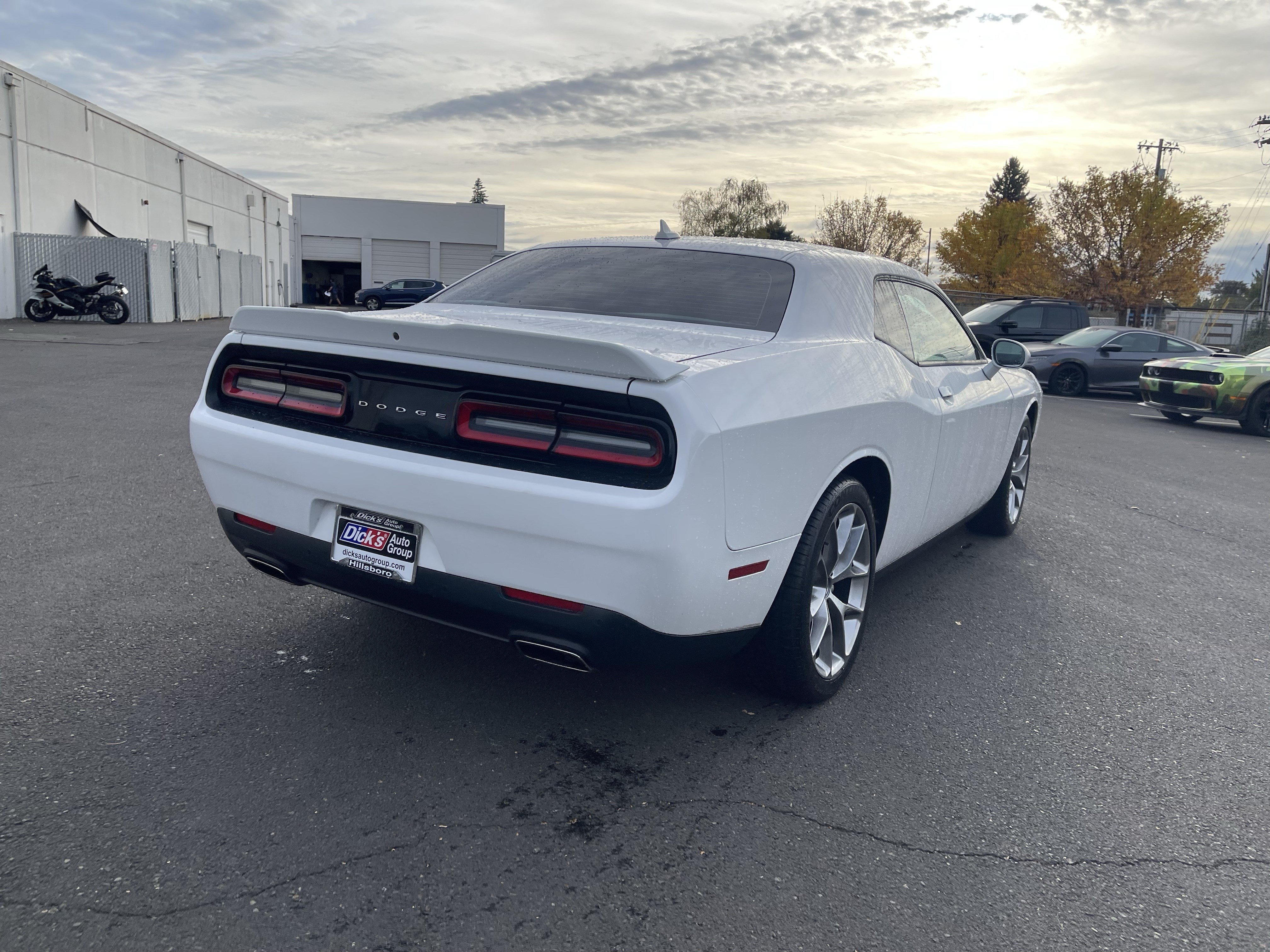 Used 2020 Dodge Challenger SXT w/ Plus Package RWD image 5
