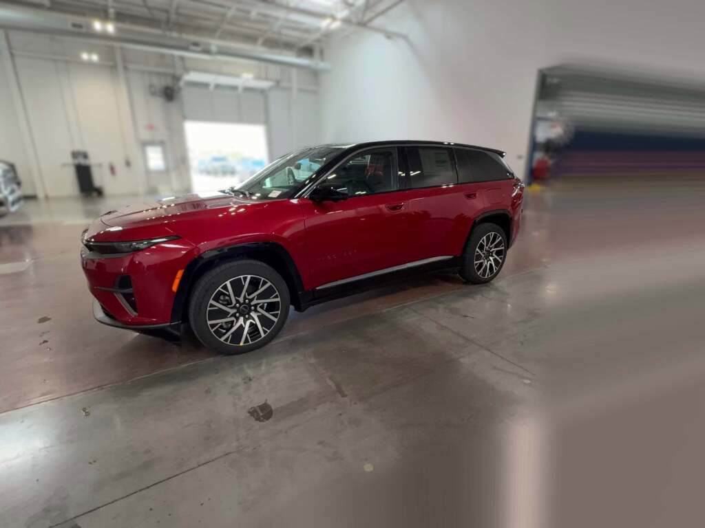 New 2025 Jeep Wagoneer S Limited image 5