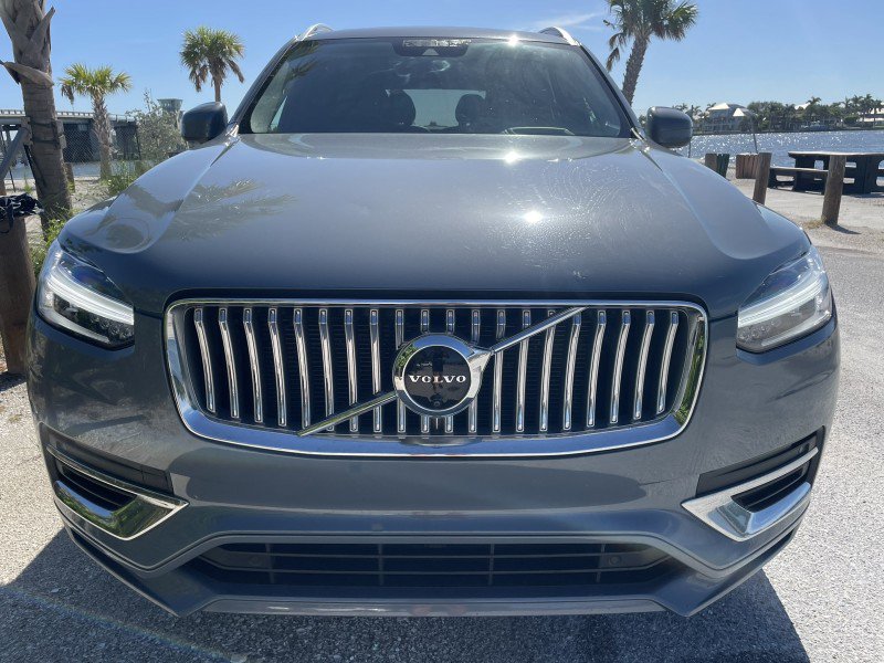 Used 2022 Volvo XC90 T8 Inscription image 4