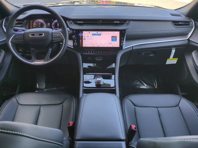 New 2026 Jeep Grand Cherokee Limited w/ Luxury Tech Group II AWD/4WD image 15