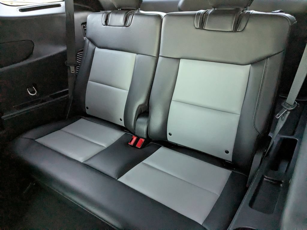 Used 2023 Ford Explorer XLT w/ Equipment Group 202A AWD/4WD image 31