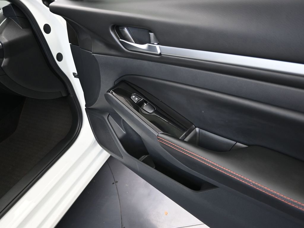 Used 2024 Nissan Altima 2.5 SR image 23