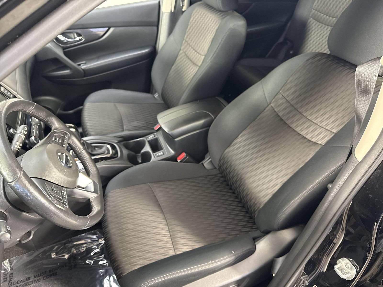 Used 2018 Nissan Rogue SV AWD/4WD image 18