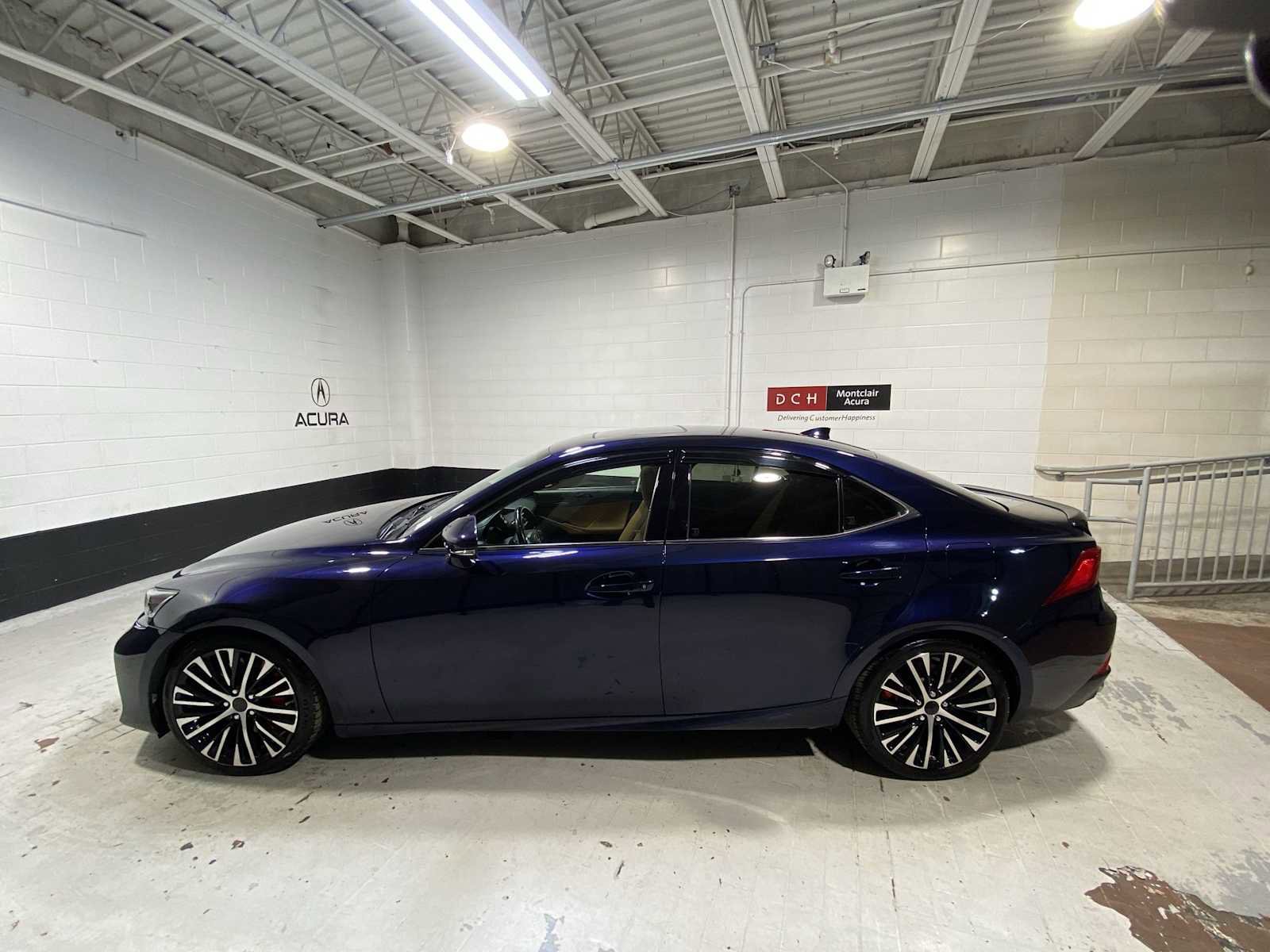 Used 2017 Lexus IS 300 AWD w/ Premium Package image 3