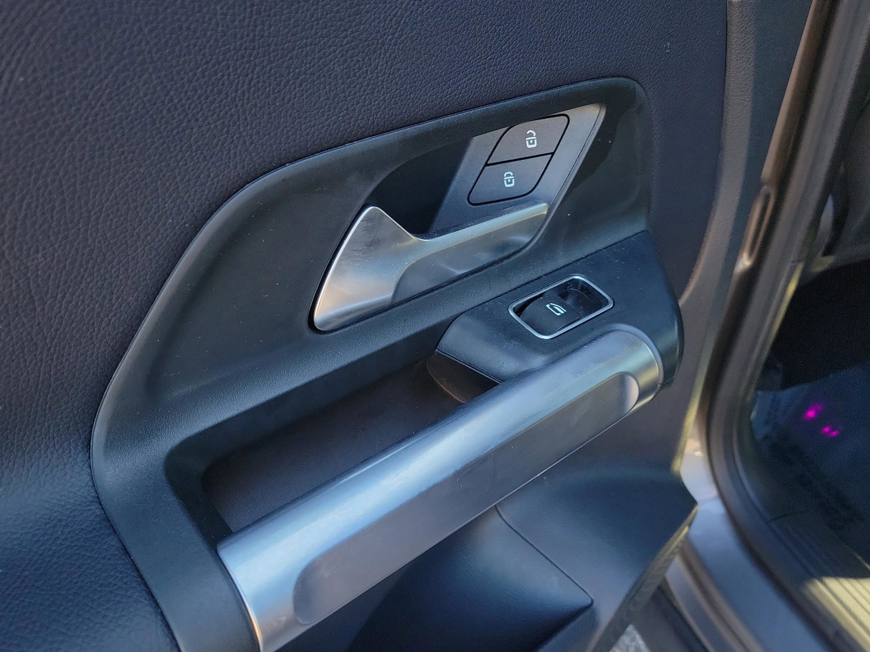 Certified 2021 Mercedes-Benz GLB 250 4MATIC image 7