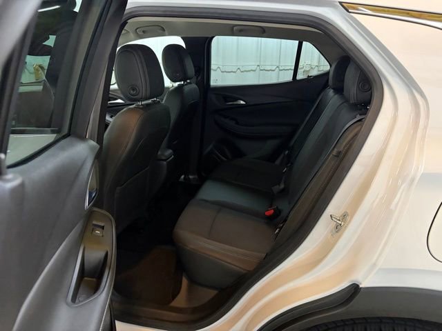 Used 2025 Buick Encore GX Preferred FWD image 21
