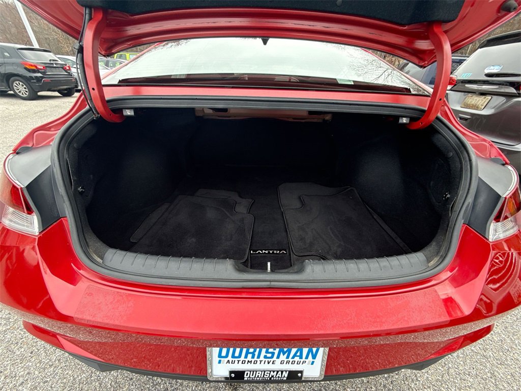 Used 2023 Hyundai Elantra SEL w/ Convenience Package image 20