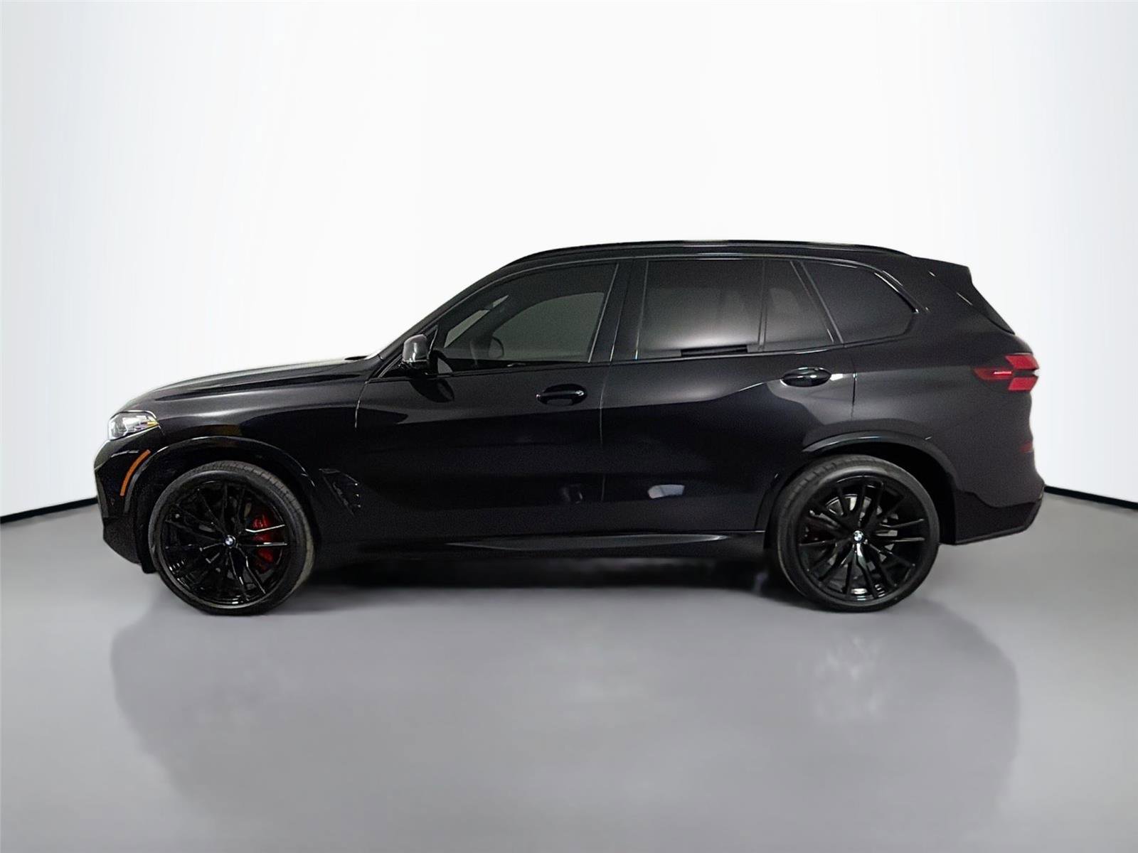 New 2026 BMW X5 xDrive40i w/ M Sport Package AWD/4WD image 9
