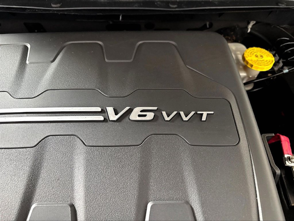 Used 2017 Jeep Cherokee 75th Anniversary AWD/4WD image 33