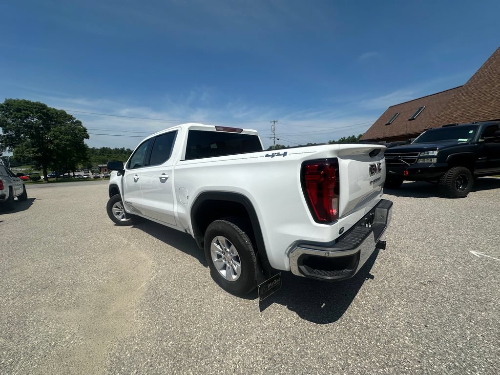 Used 2024 GMC Sierra 1500 SLE AWD/4WD image 3