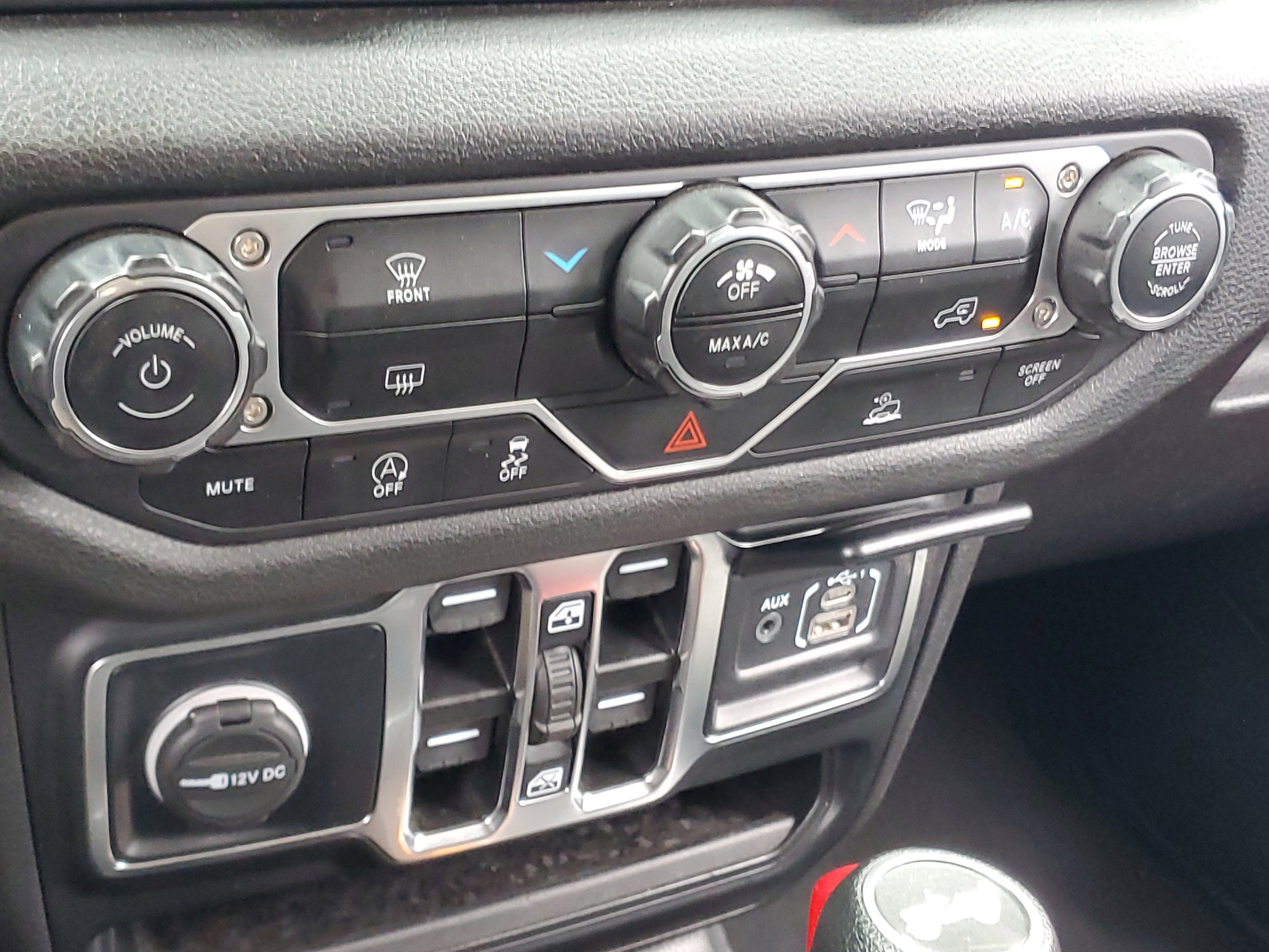 Used 2024 Jeep Wrangler Sport S image 23