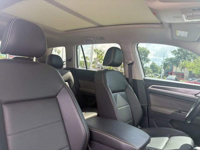 Used 2023 Volkswagen Atlas SEL R-Line AWD/4WD image 17