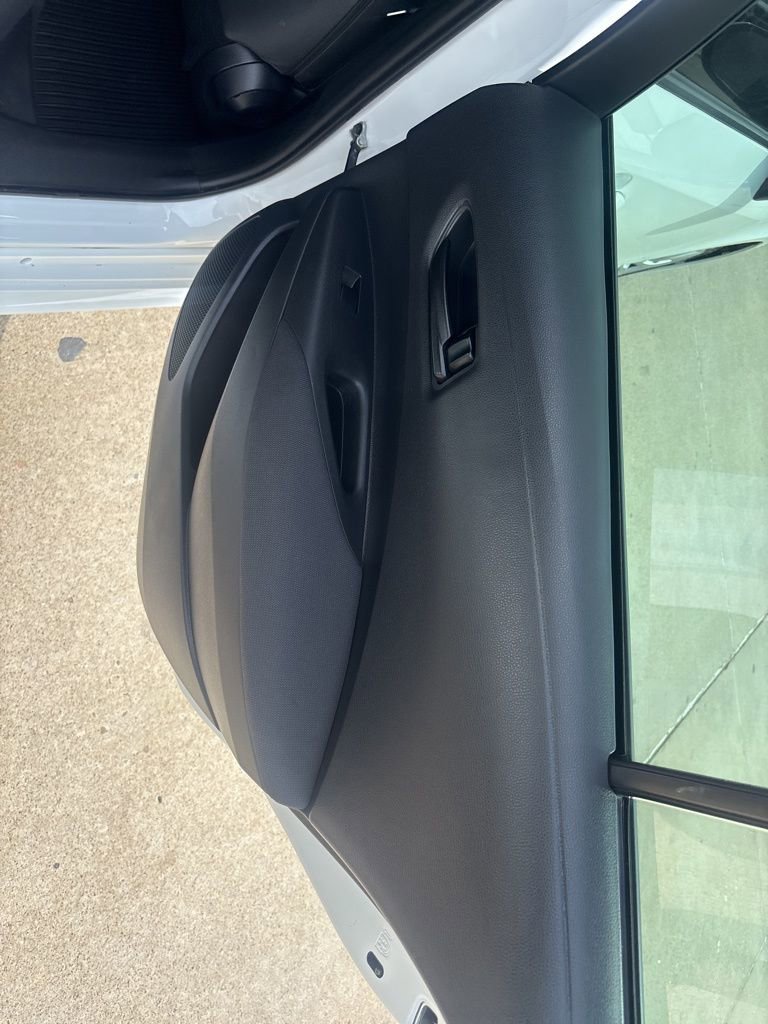 Used 2022 Toyota Corolla LE image 37