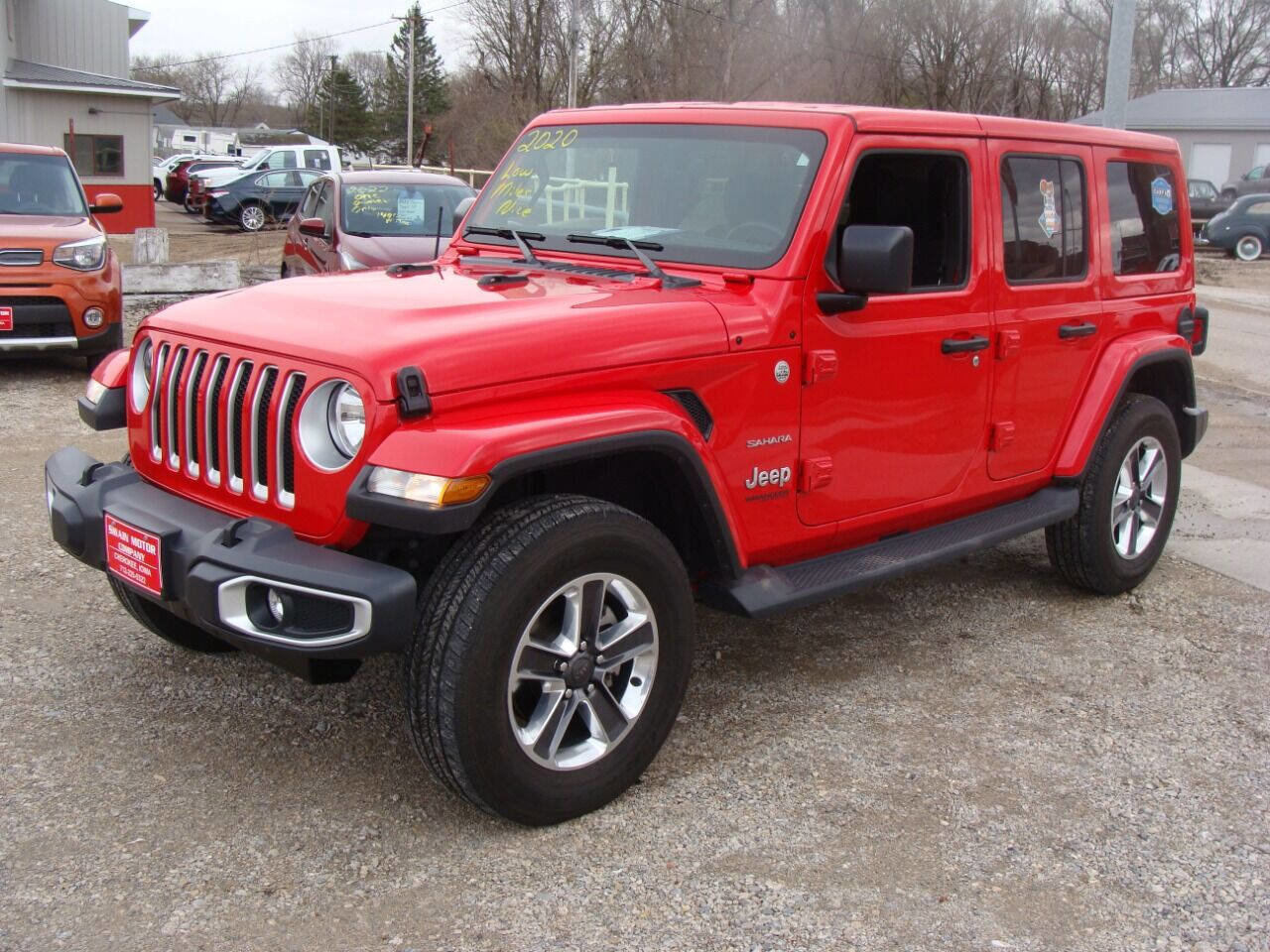 Used 2020 Jeep Wrangler Unlimited Sahara w/ Uconnect 4C Nav & Sound Group image 2
