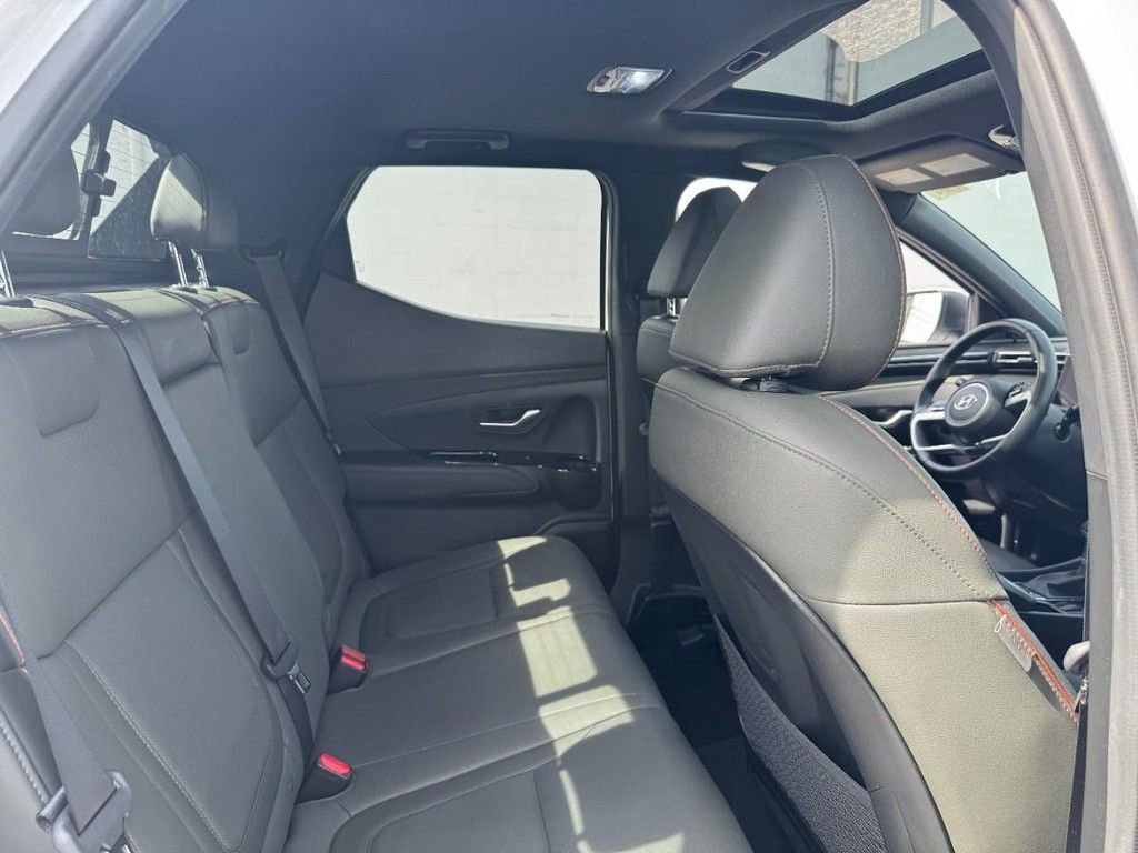 Used 2023 Hyundai Santa Cruz Limited image 11