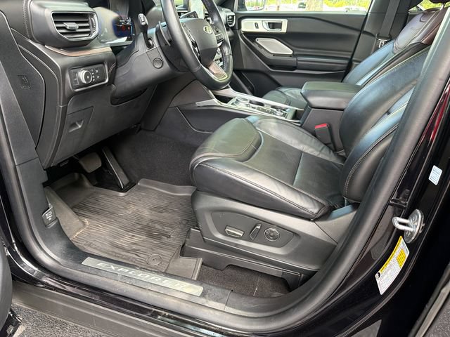 Used 2020 Ford Explorer Platinum w/ Premium Technology Package AWD/4WD image 9