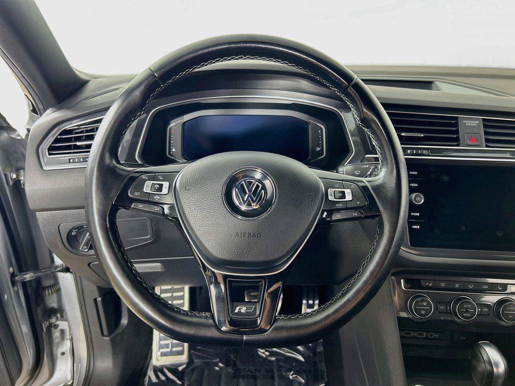 Used 2020 Volkswagen Tiguan SEL Premium R-Line AWD/4WD image 11