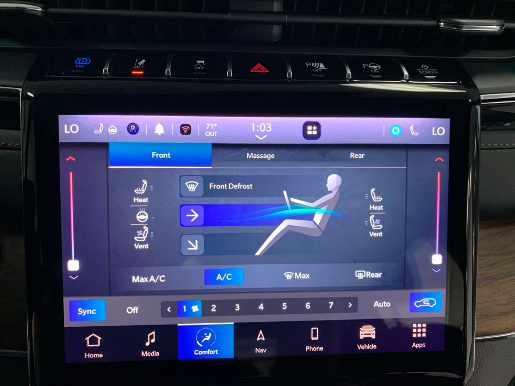 Certified 2023 Jeep Grand Cherokee Summit w/ Advanced Protech Group IV AWD/4WD image 27