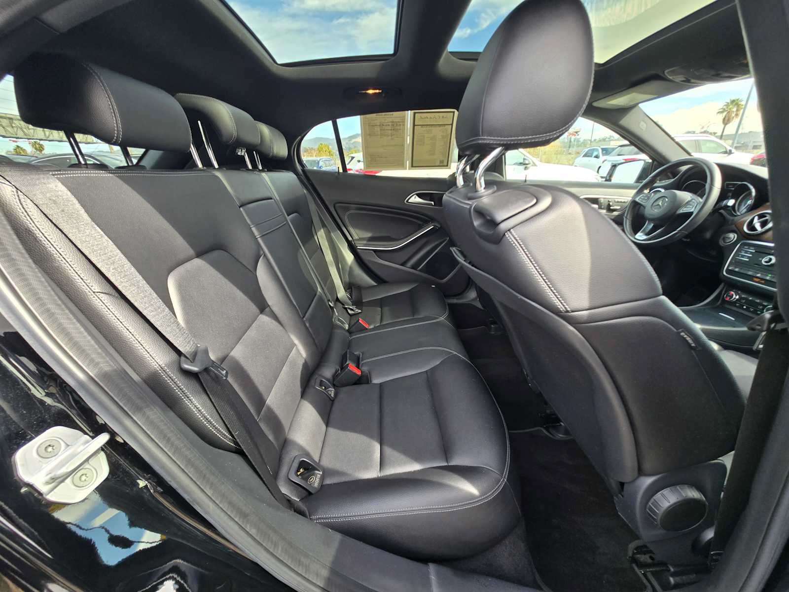 Used 2016 Mercedes-Benz GLA 250 4MATIC image 12