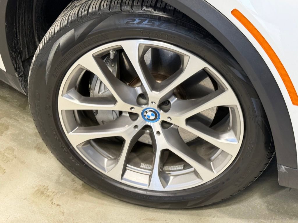 Certified 2024 BMW X5 xDrive50e image 10