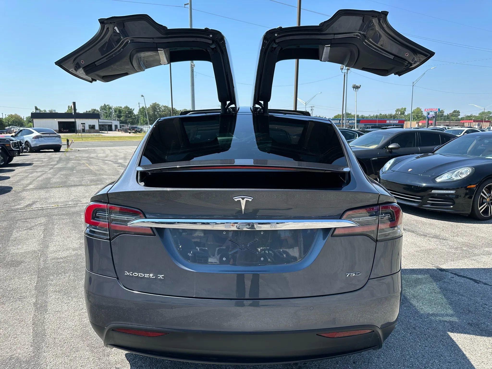 Used 2018 Tesla Model X 75D image 47