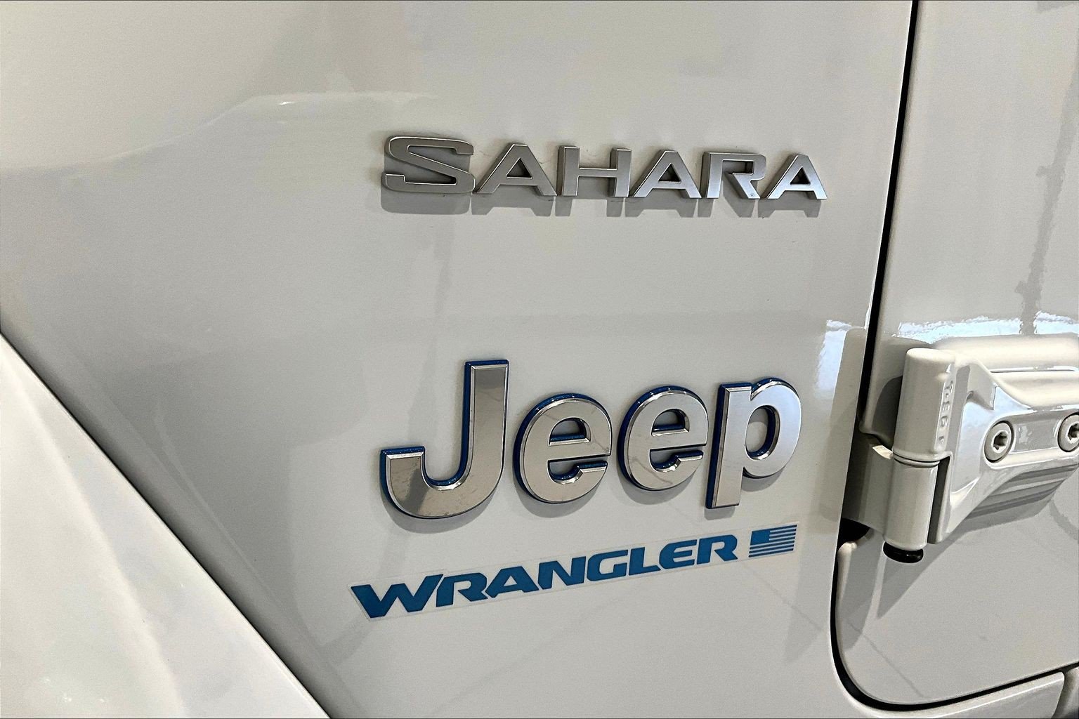 Used 2023 Jeep Wrangler Unlimited Sahara w/ Cold Weather Group AWD/4WD image 25