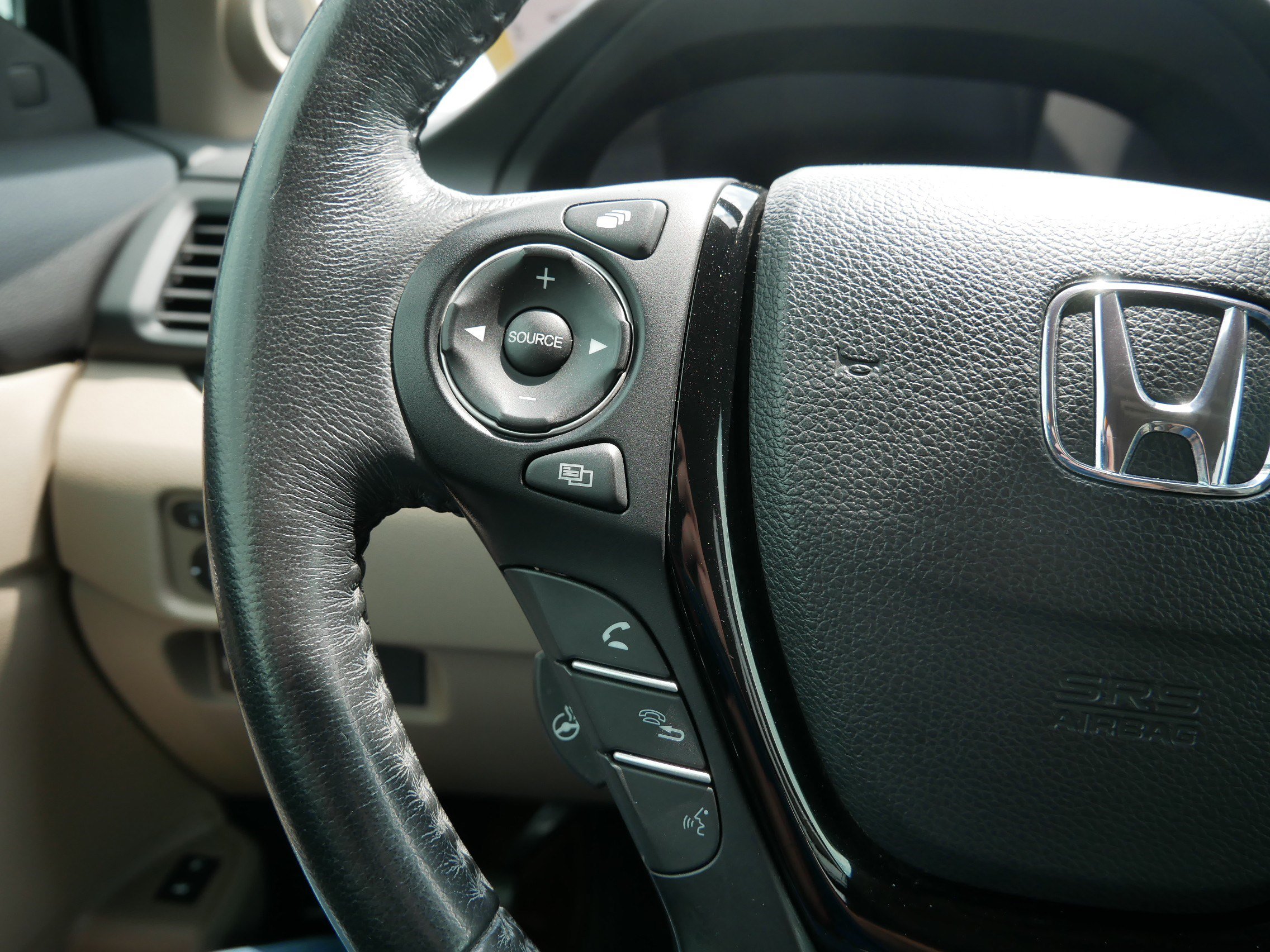 Used 2016 Honda Pilot Elite image 30