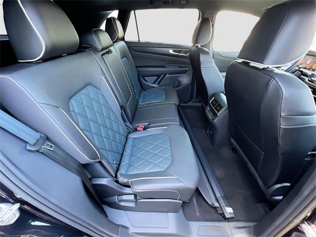New 2024 Volkswagen Atlas Cross Sport SEL Premium R-Line image 28