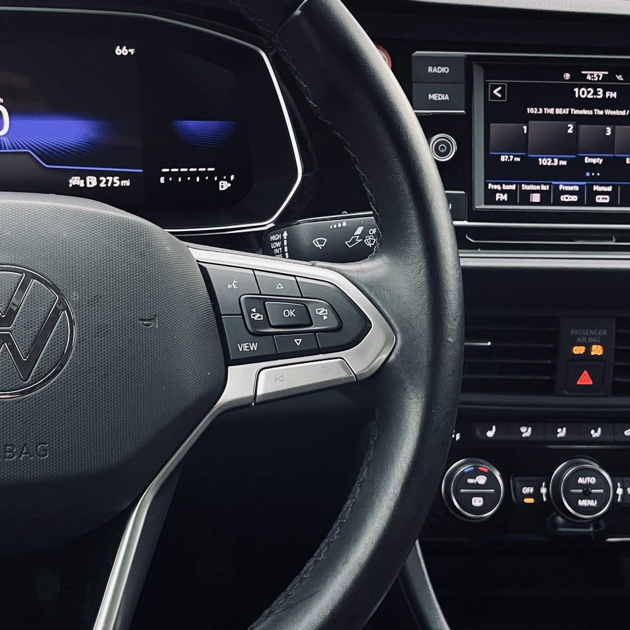 Used 2024 Volkswagen Jetta SE image 15